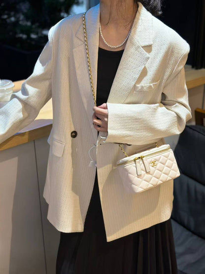 Chanel
good quality
withbox 
🎁🎁🎁

100 dhs🪙🖤

Zain143
♥️♥️♥️