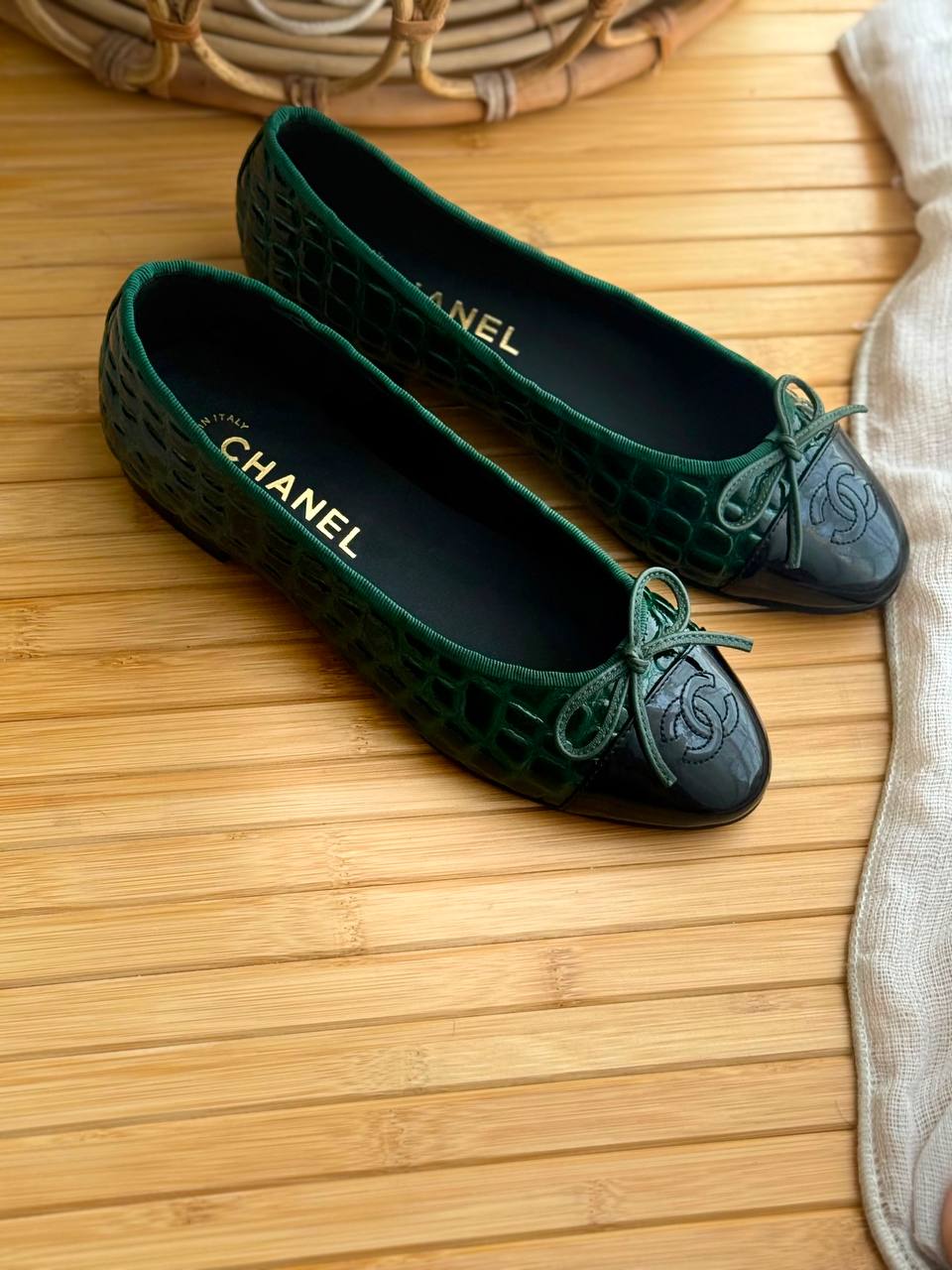 Chanel
super master
𝗦𝗶𝘇𝗲 𝟯𝟲 𝘁𝗼𝗼 𝟰𝟭 
450 dhs✅

Zain303
♥️♥️♥️