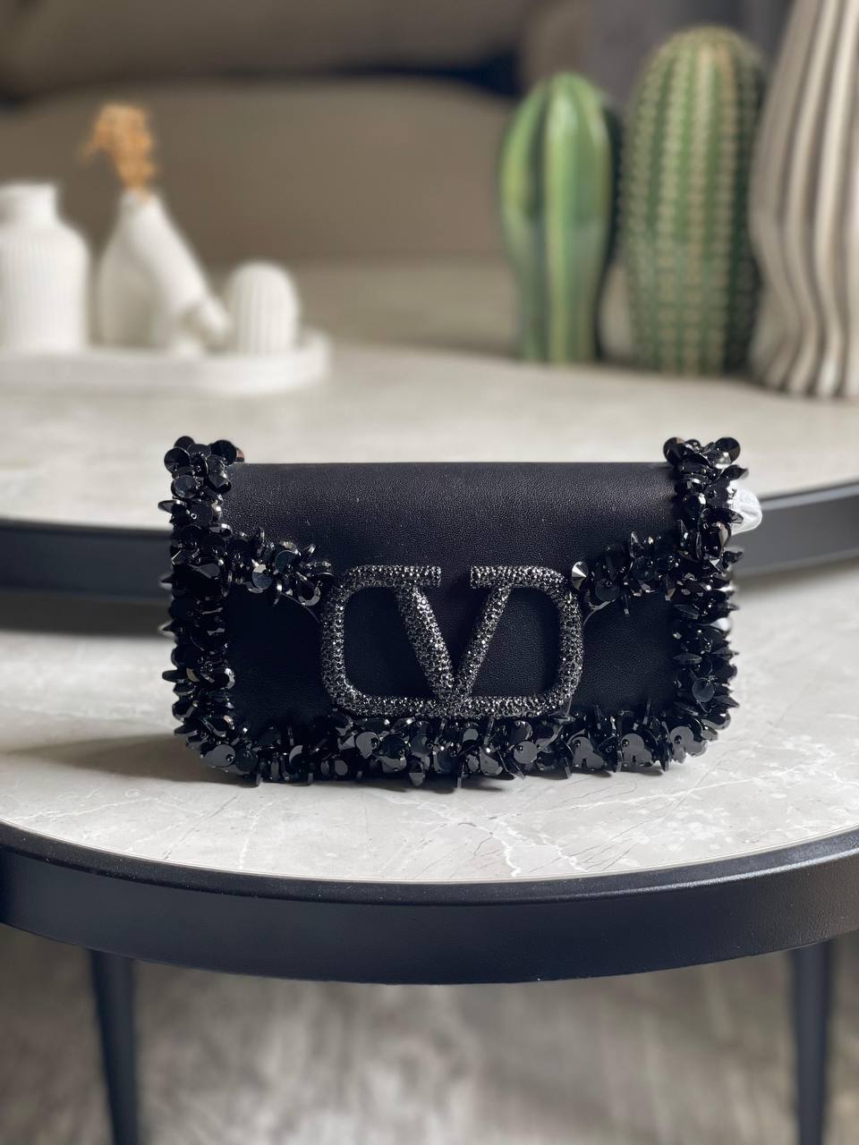 VALENTINO ✨
Size:19Cm 💥
Available original box 📦 
With full packing 🎀🎀
Super high quality 💥💥
For Price 👇 WTSP Text Zain 0568585901

Zain283
♥️♥️♥️