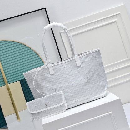 GOYARD 

BIG SIZE 

HIGH QUALITY 


WITH BOX 
🎁🎁🎁

95 dhs✅

Zain39
♥️♥️♥️