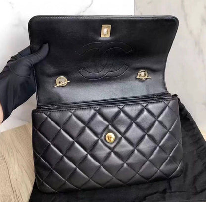 CHANEL
 GOOD QUALITY
110 dhs✅

Zain295
♥️♥️♥️