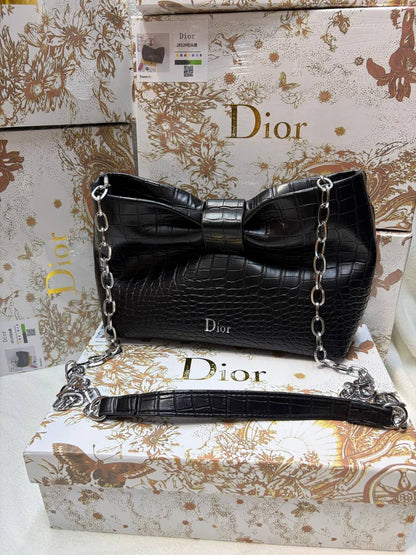 Dior 
Medium Bow Bag
95 dhs✅

Zain265
♥️♥️♥️