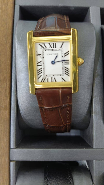 Cartier Master +++
370 dhs🪙💚
Top Quality

Zain108
♥️♥️♥️