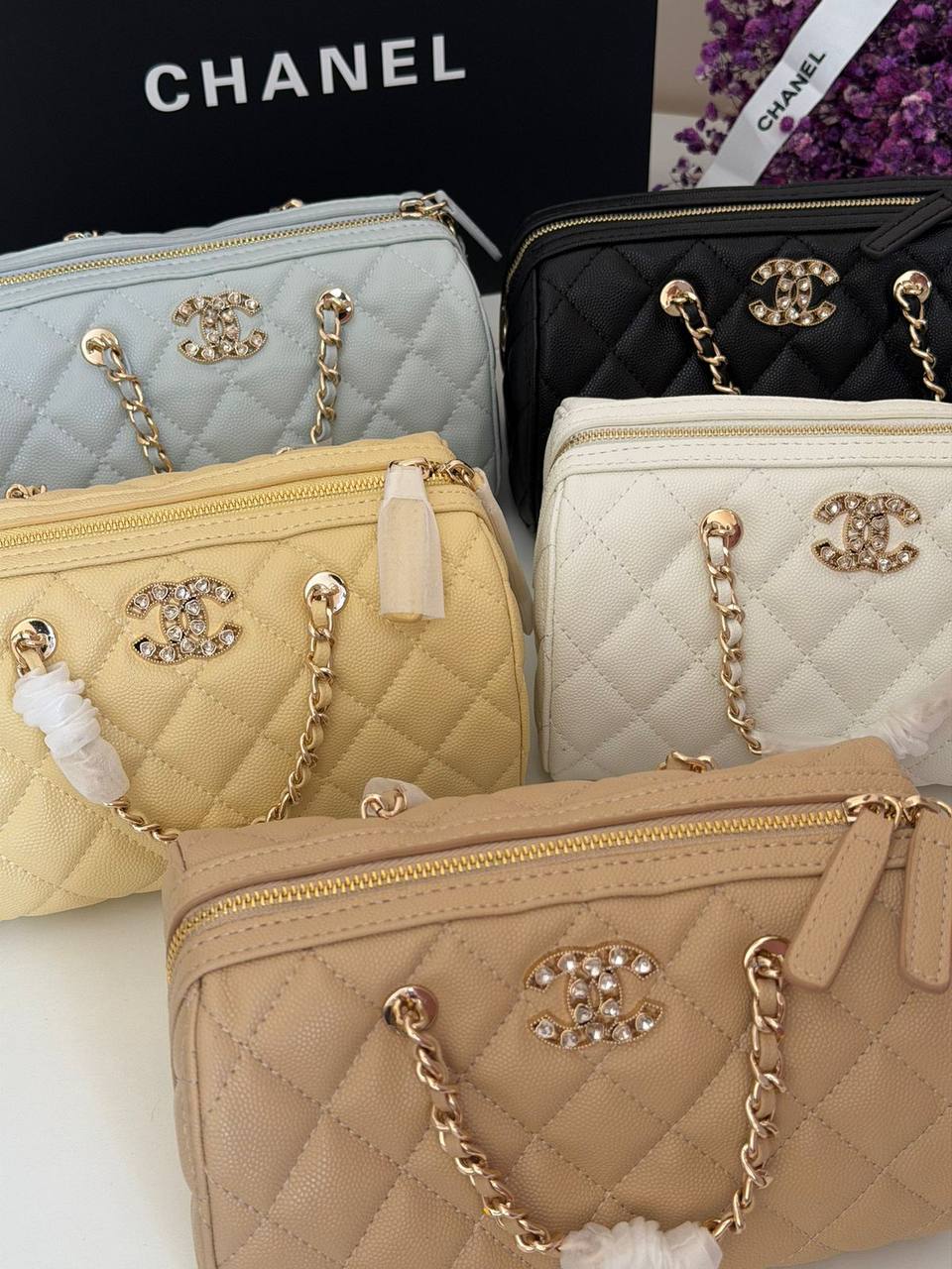 Chanel
Master
250 dhs✅

Zain134
♥️♥️♥️
