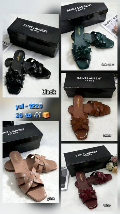 Slipper 
65 dhs✅

Zain232
♥️♥️♥️