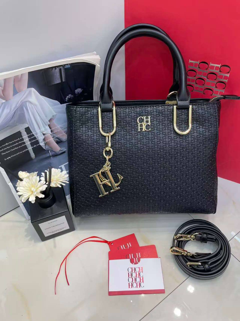 CH
100 dhs✅

Zain203
♥️♥️♥️