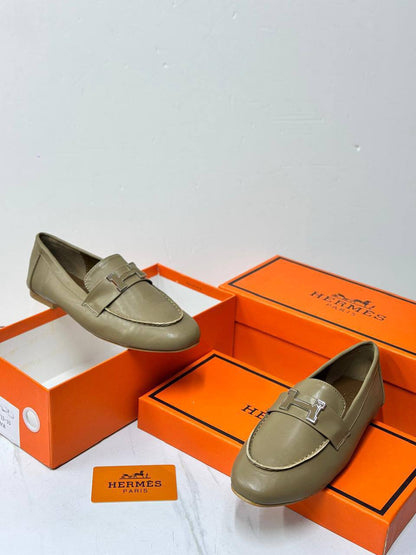 Hermes
💯high quality
Size 36-37-38-39-40-41
110 dhs🌺

Zain86
♥️♥️♥️