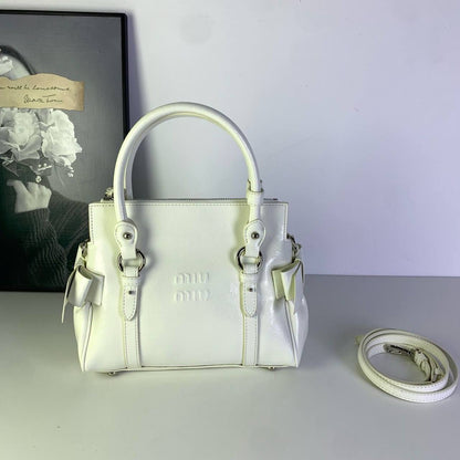 MIU MIU 
Master
280 dhs✅
#24cm🩷🩷🙋‍♂️

Zain228
♥️♥️♥️