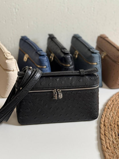 LORO PIANA
20cm
350 dhs✅
Top quality 
With box🎁

Zain167
♥️♥️♥️