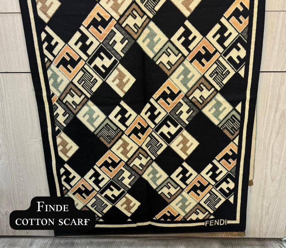 Scarf
45 dhs🪙🌨️

Zain56
♥️♥️♥️