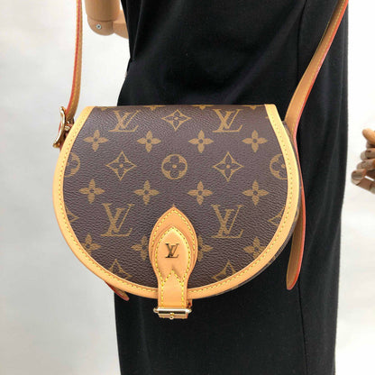 LV - YSL 
Master +++
For Price 👇 WTSP Text Zain 0568585901

Zain111
♥️♥️♥️