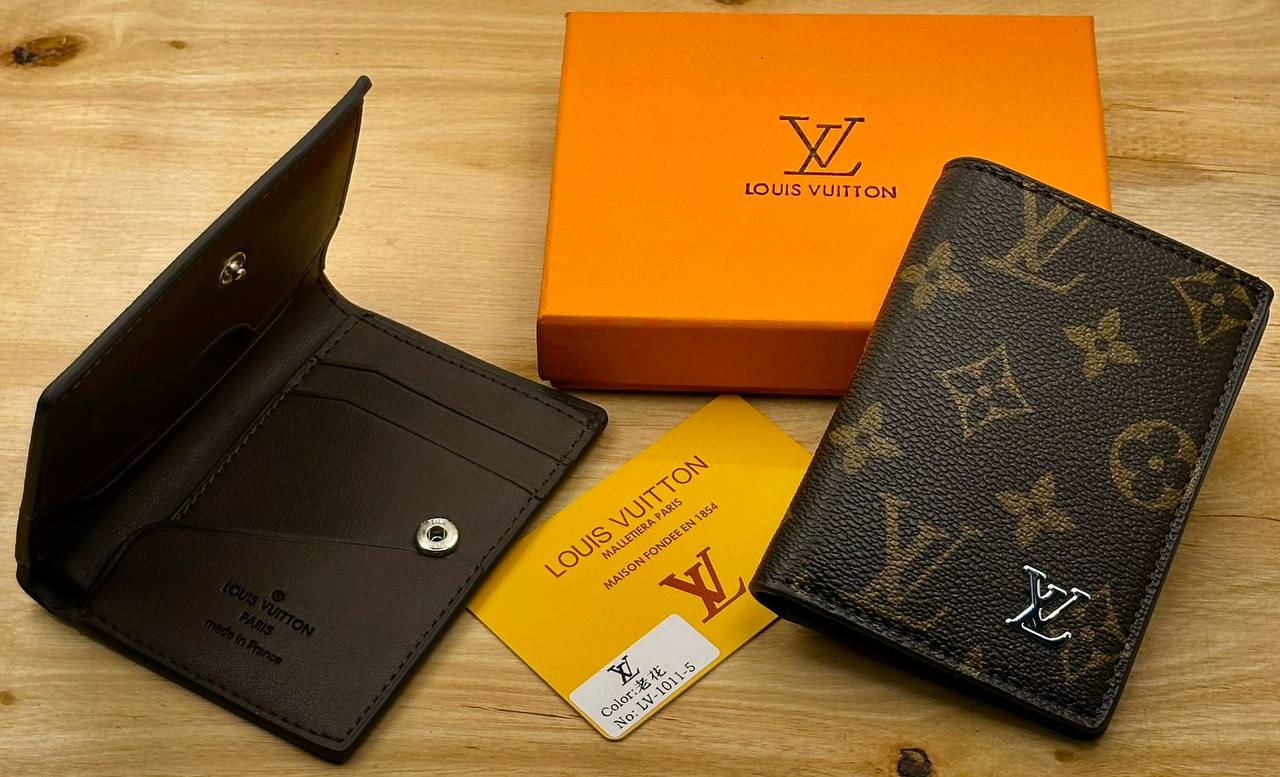 Wallets
65 dhs✅

Zain182
♥️♥️♥️
