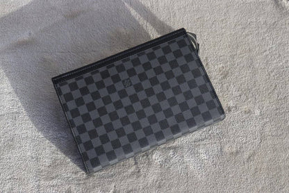 Men's Clutch
Good Quality
90 dhs🗽

Zain33
♥️♥️♥️