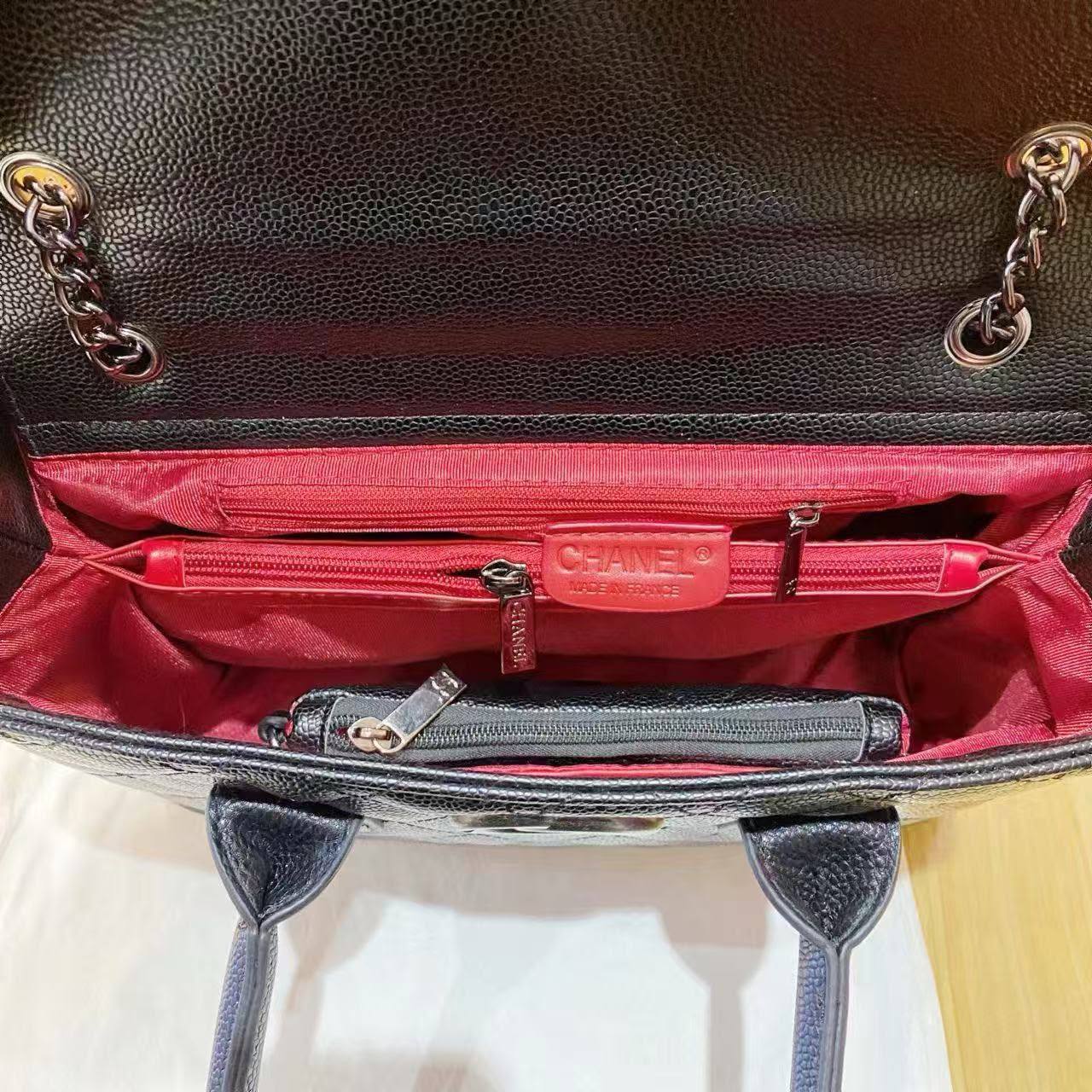 Chanel
Size   33×21×14cm
120 dhs🇦🇪🇦🇪
High quality

Zain04
♥️♥️♥️