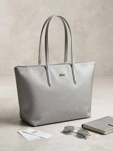 LACOSTE BAG
GOOD QUALITY
50 dhs✅

Zain40
♥️♥️♥️