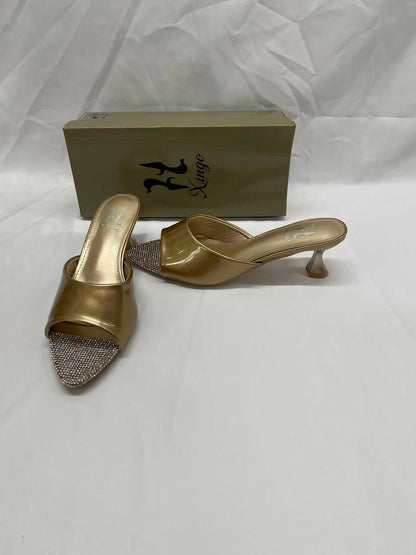 Gina
75 dhs🇦🇪🇦🇪
size 36 to 41

Zain161
♥️♥️♥️
