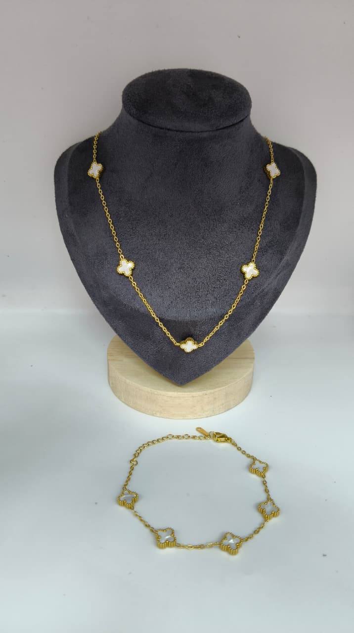 VCA  
neckless and breslet 

45 dhs🇦🇪🇦🇪

Zain25
♥️♥️♥️