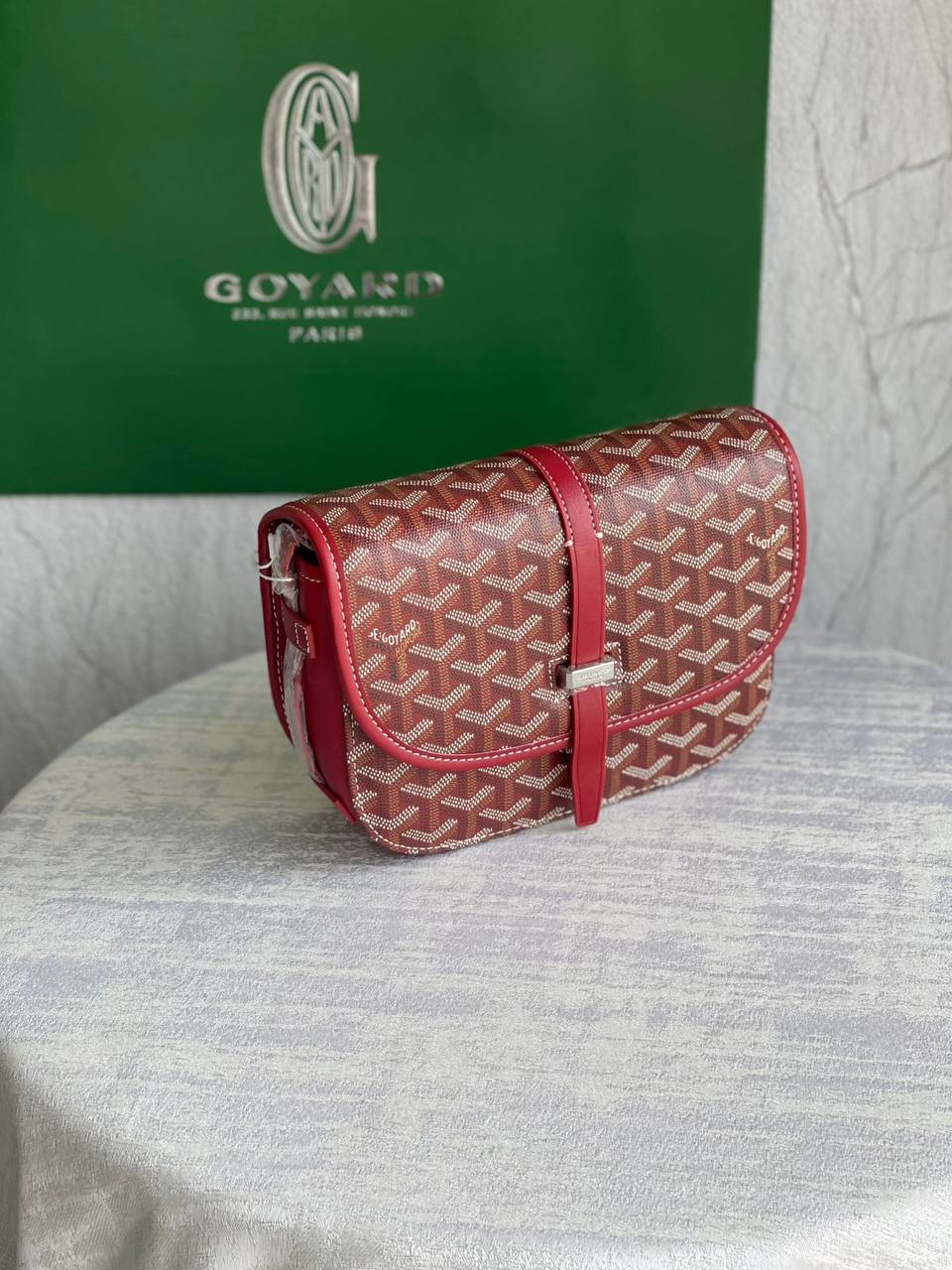 GOYARD                                                                   *Messenger bag*                                                                                 *Master quality*                 
450 dhs🪙🖤

Zain179
♥️♥️♥️