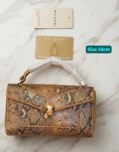 Bvlgari
120 dhs🇦🇪🇦🇪

Zain186
♥️♥️♥️