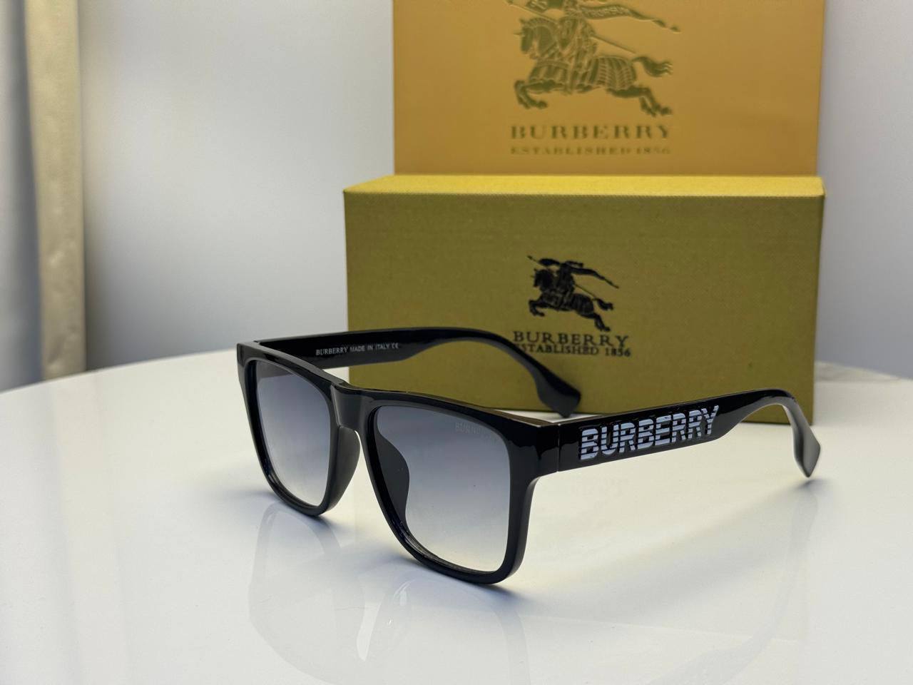 Sunglasses
65 dhs✅

Zain182
♥️♥️♥️
