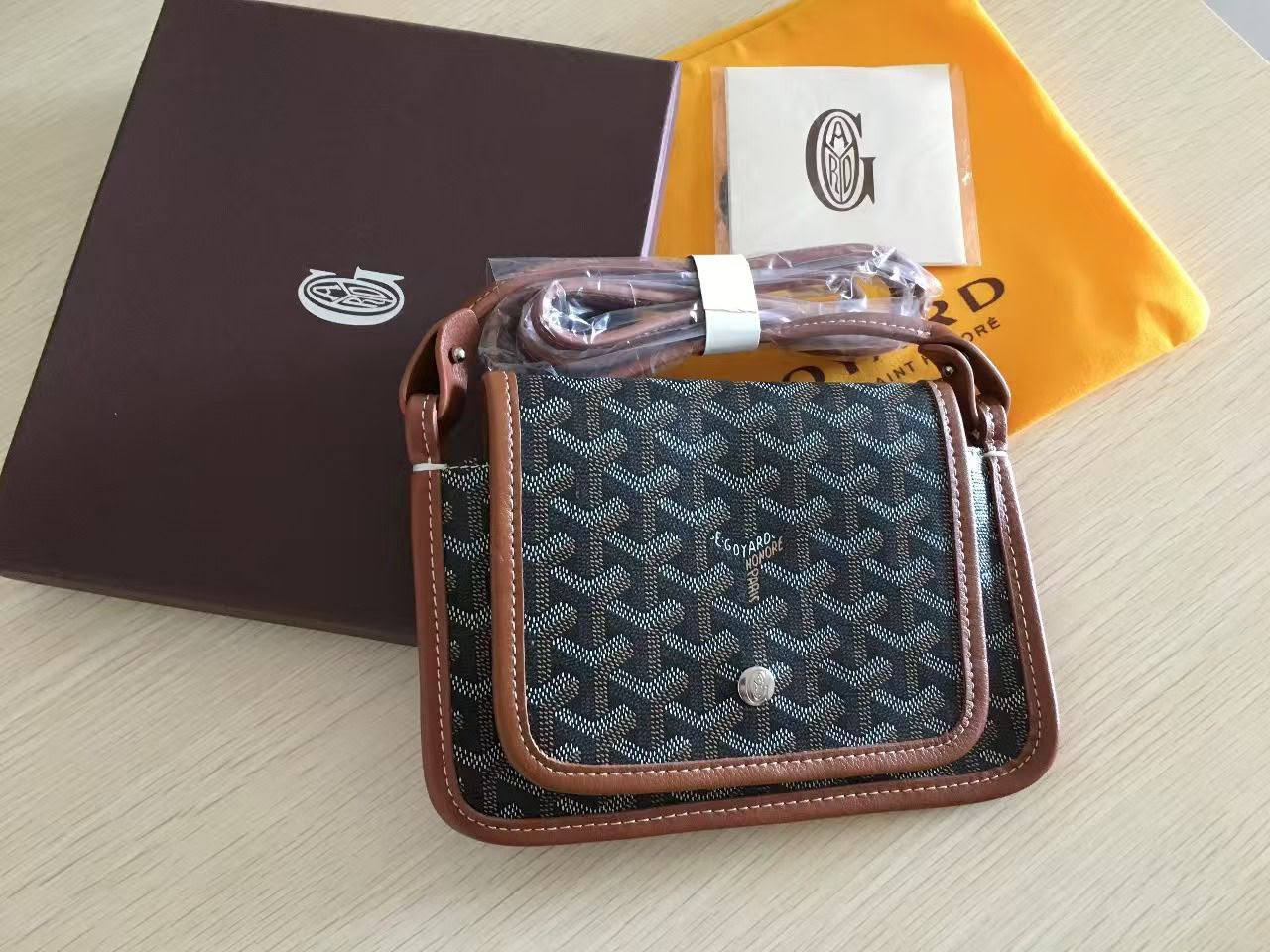 Goyard
Master🌺🌺
20cm🫶🏼🫶🏼 
190 dhs💓

Zain297
♥️♥️♥️