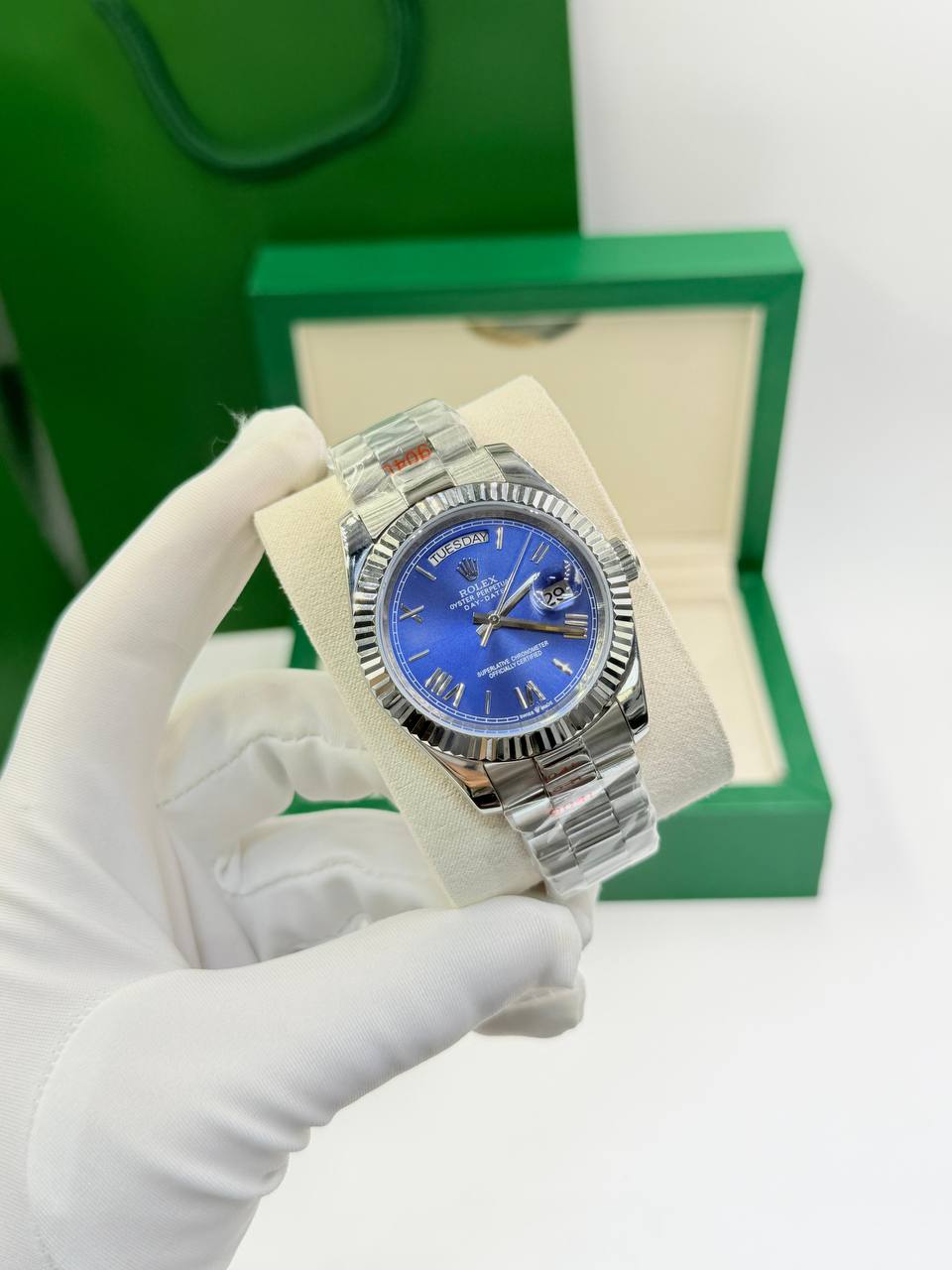 Rolex
Automatic  
master 
with  original  box  🎁
290 dhs✅

Zain85
♥️♥️♥️