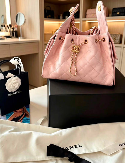 Chanel

95 dhs🇦🇪🇦🇪🇦🇪

size：22cm


Zain35
♥️♥️♥️