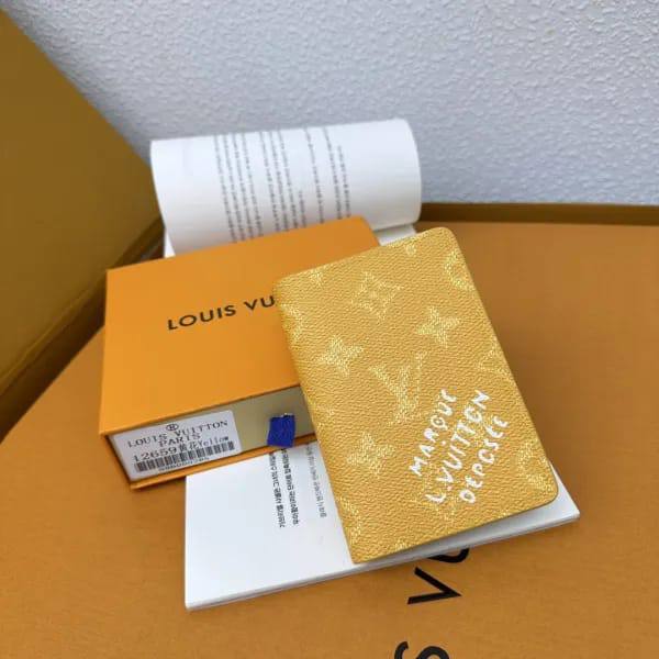 LV Wallet 
Master Quality
110 dhs🇦🇪🇦🇪

Zain33
♥️♥️♥️