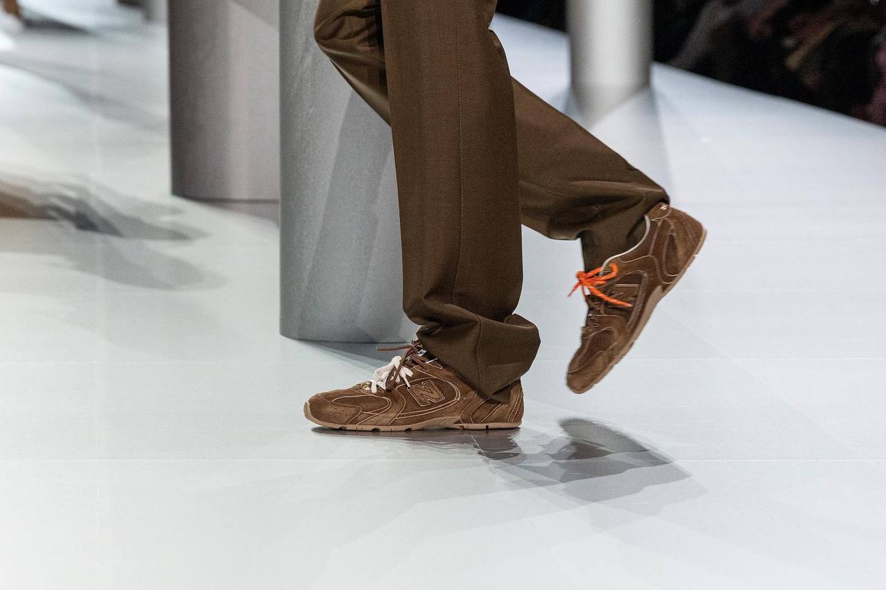 New Balance X Miu Miu 530 SL suede ‘Beige/Orange’🧡
36-45 AVAILABLE 🤩
230 dhs✅

Zain242
♥️♥️♥️