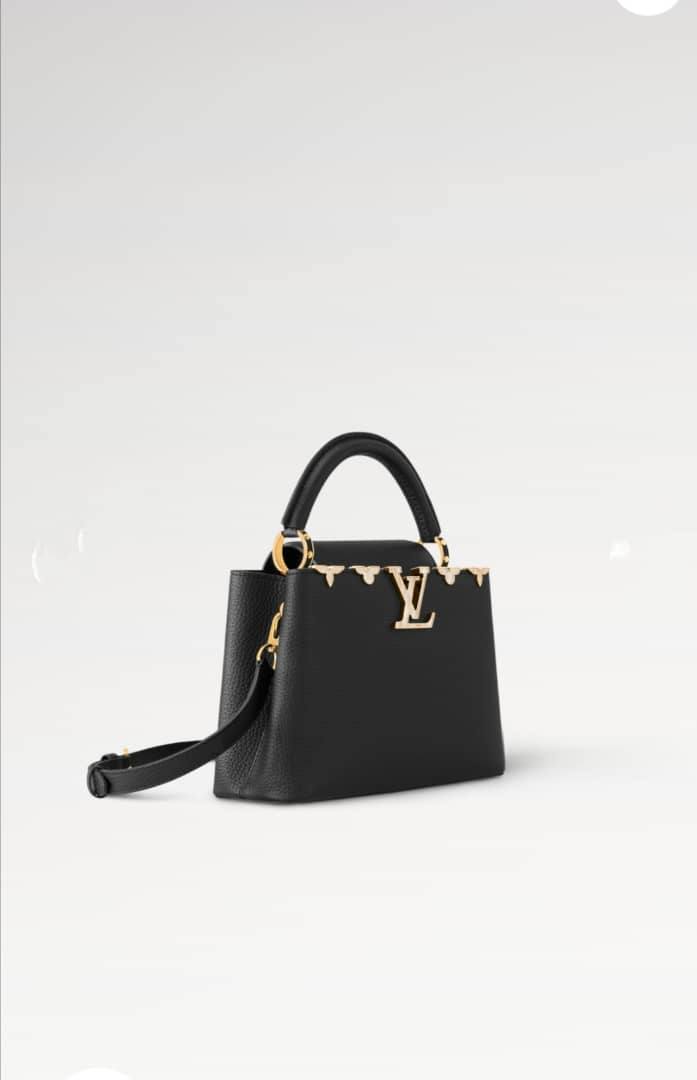 Gucci
LV
100 dhs🇦🇪🇦🇪

with box

Zain26
♥️♥️♥️