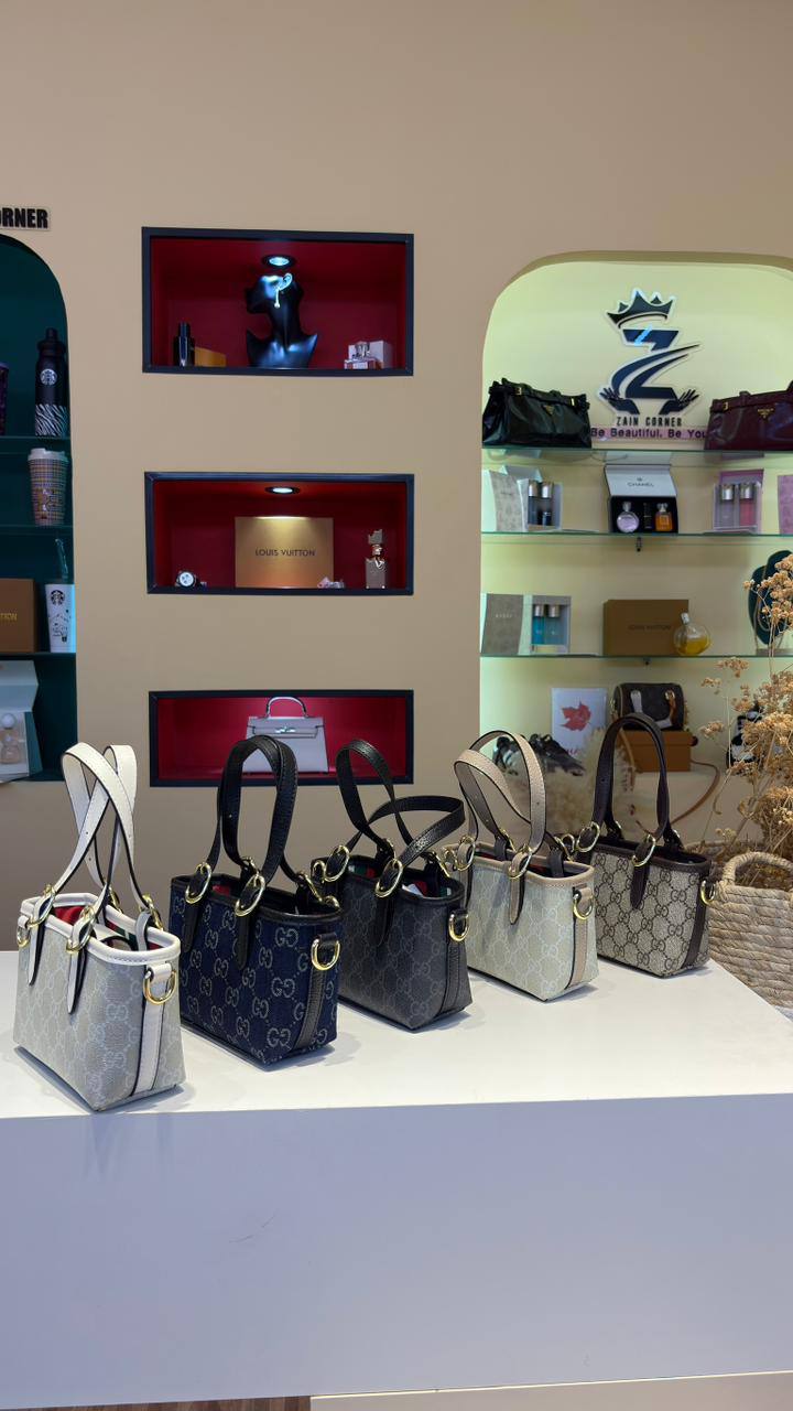 Gucci

100 dhs💓

Zain39
♥️♥️♥️