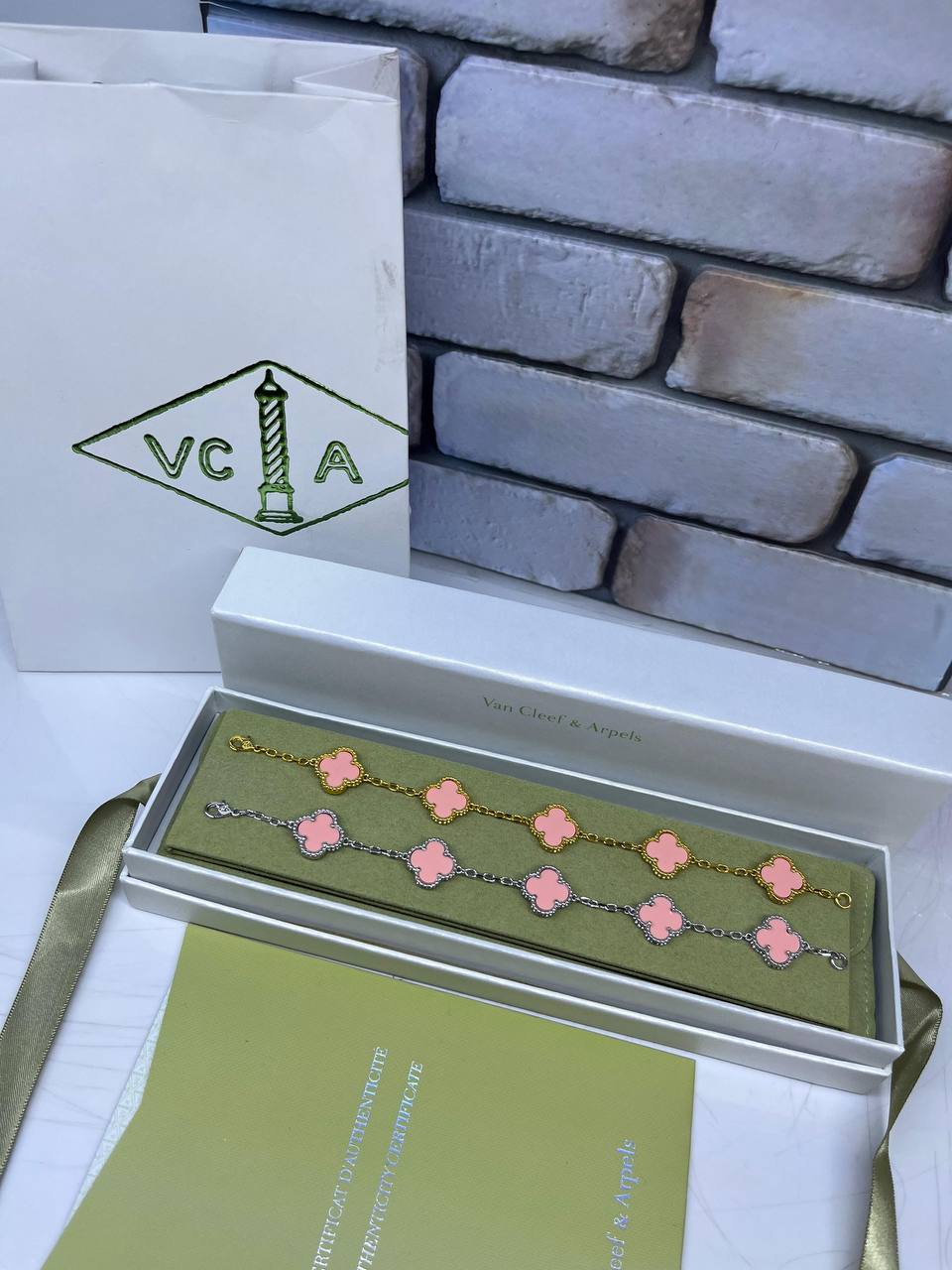 vCA
Bracelet’s
Master quality 🍃
55 dhs🪙🌨️

Zain263
♥️♥️♥️