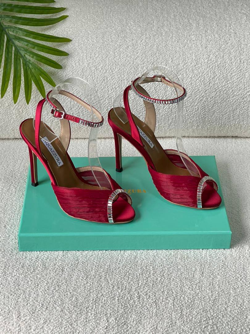 AQUAZZURA
SuperMaster Quality 💯
450 dhs🪙🌨️
Size: 36-41💥

Zain171
♥️♥️♥️