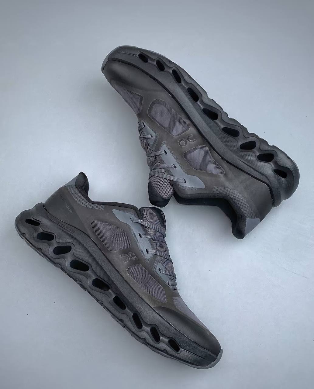 QC
Size 36 TO 45 
190 dhs💓

Zain183
♥️♥️♥️