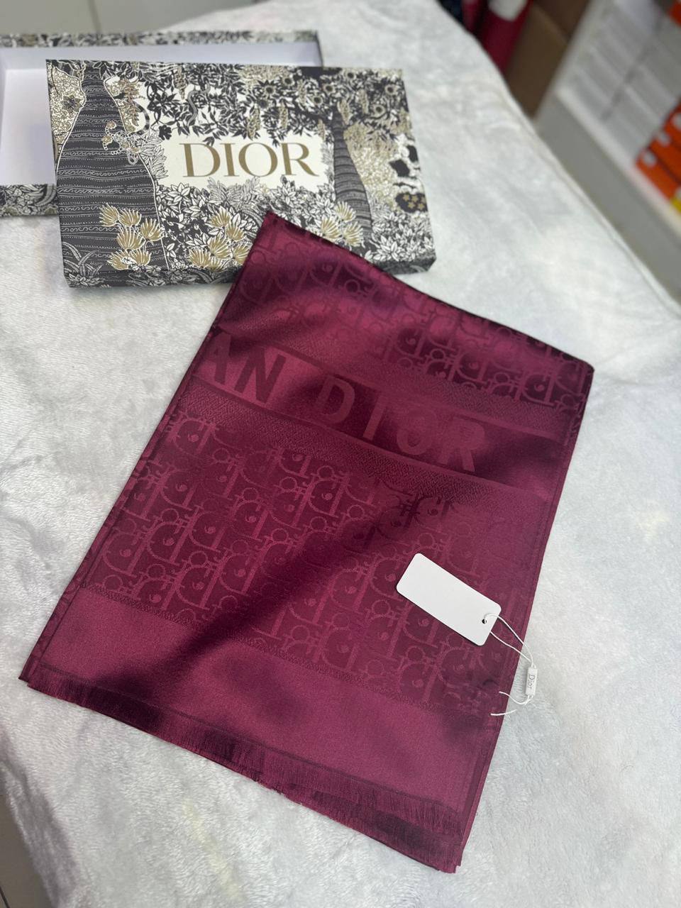 Cotton scarf 
45 dhs🪙💕

Zain93
♥️♥️♥️