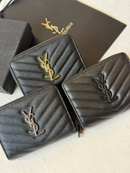 YSL
💙*Super Master*💙
💙*With original box*💙
280 dhs🇦🇪

Zain281
♥️♥️♥️