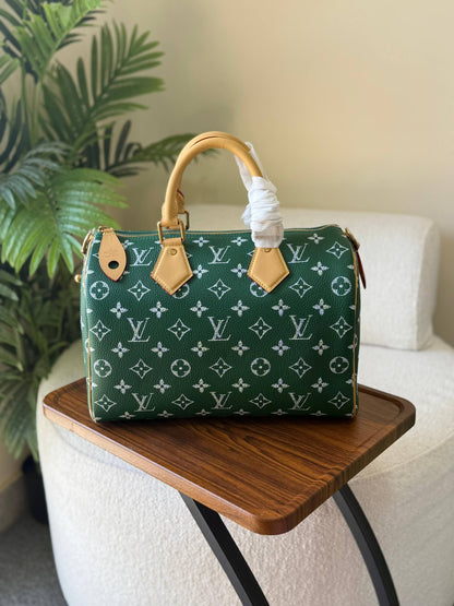 🌿💗*Louis Vuitton*😍🍃
    ❄️25. 30 cm❄️
     🍃 😍🙃😍 💫
Super Master Quality
For Price 👇 WTSP Text Zain 0568585901

Zain246
♥️♥️♥️