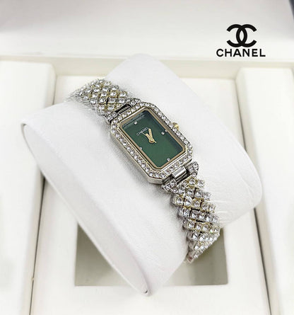 Chanel
*Ladies*
55 dhs💓

Zain29
♥️♥️♥️