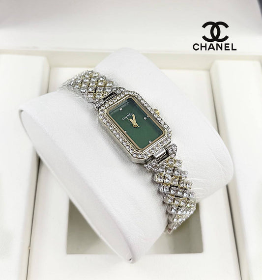 Chanel
*Ladies*
55 dhs💓

Zain29
♥️♥️♥️