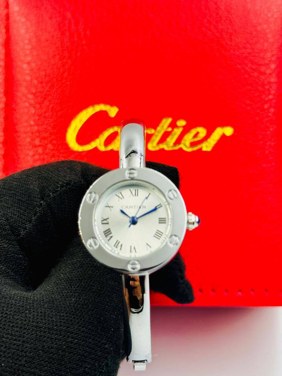 Cartier ladies 
*New Arrival*🔥
60 dhs✅

Zain08
❣️❣️❣️