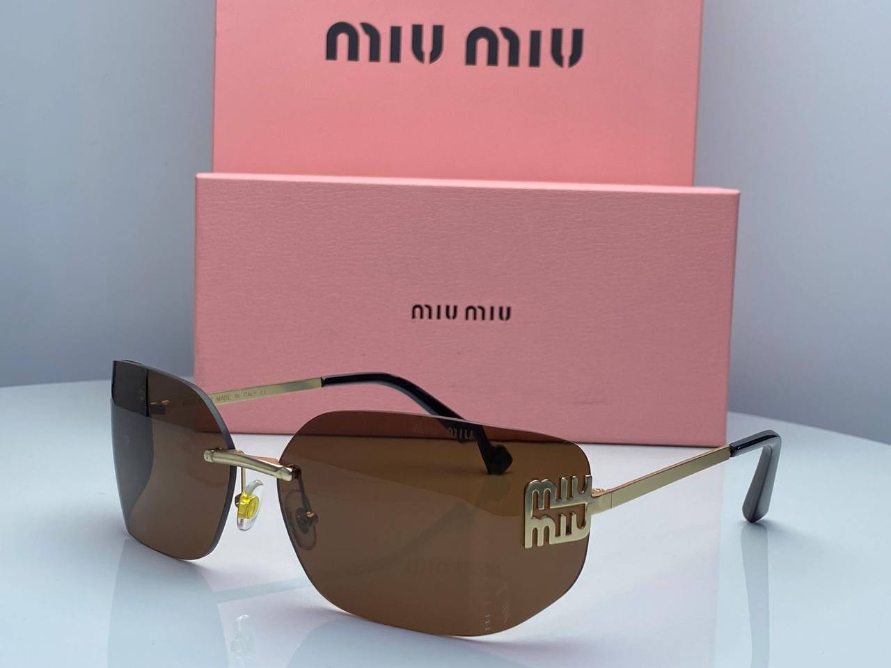 Miu Miu - Fendi - LV
65 dhs✅

Zain182
♥️♥️♥️