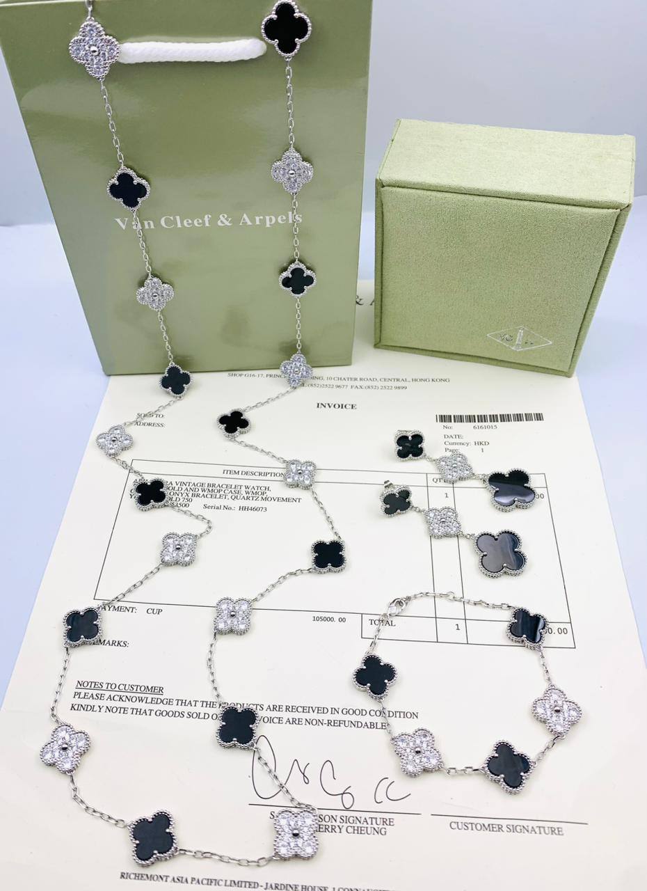 VCA MASTER
💫✨
NECKLACE 20 FLOWER
BRACELET 5 FLOWER
EARRING 3 FLOWER
WITH BIG BOX AND PAPER BAG🛍️🎁
280 DHS🇦🇪🇦🇪💥

Zain89
♥️♥️♥️