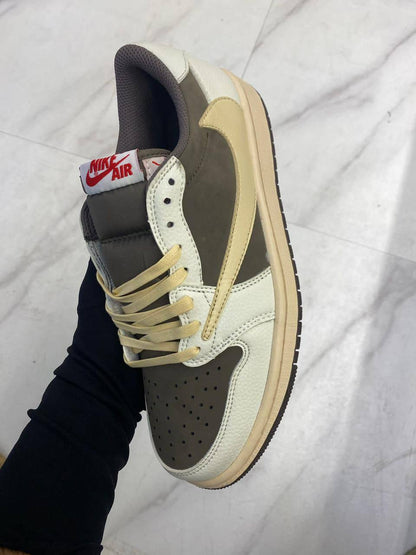JORDAN 1 RETRO LOW OG SP TRAVIS SCOTT REVERSE MOCHA
36-45 AVAILABLE 🤩
230 dhs🗽

Zain242
♥️♥️♥️
