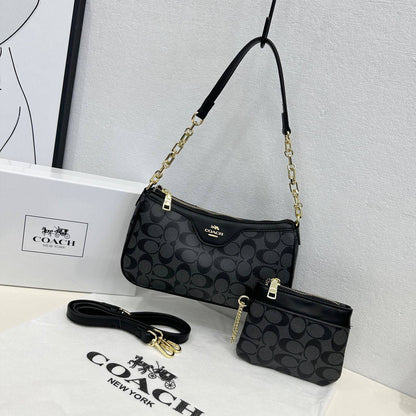 Coach 
80 dhs✅

with box🎁🎁🎁

Zain42
♥️♥️♥️