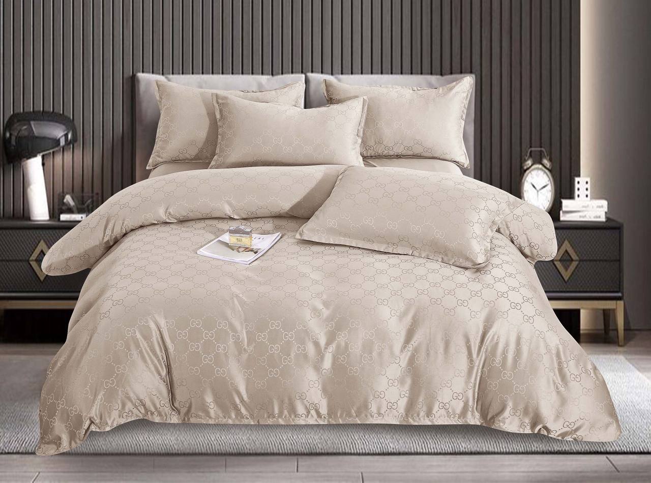 New collection 
Master 💥💥
Bedsheets set
100 %
Silk 
King size cover 6pcs set 
1 duvet cover 240/220
1 fitted sheets 200/200+30
4 pillowcases 75/50
140 dhs🪙🖤

Zain99
♥️♥️♥️
