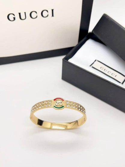 Bangles

20 dhs💚

normal box🎁

Zain216
♥️♥️♥️