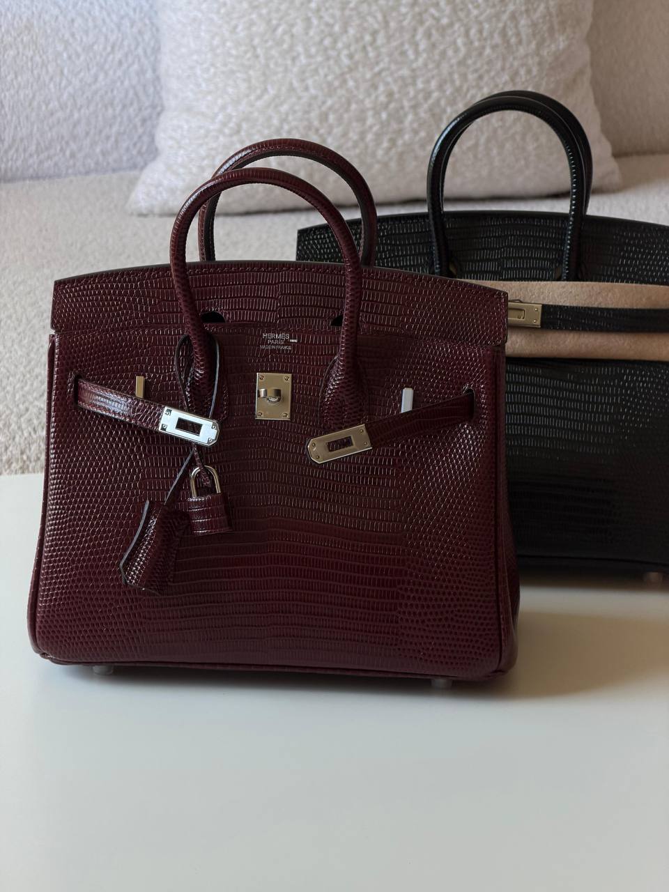 Hermes
birkin  lizard 25 cm💥Master quality ✅with box📦
990 dhs✅

Zain52
♥️♥️♥️