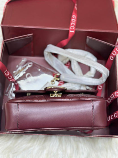 New Arrival 😍
Gucci GG Marmont shoulder bag🥀
Same original Quality 💯💯

For Price 👇 WhatsApp✅
0568585901 
0507557372
0552275751 Owner Zain 👌

 Zain71
♥️♥️♥️