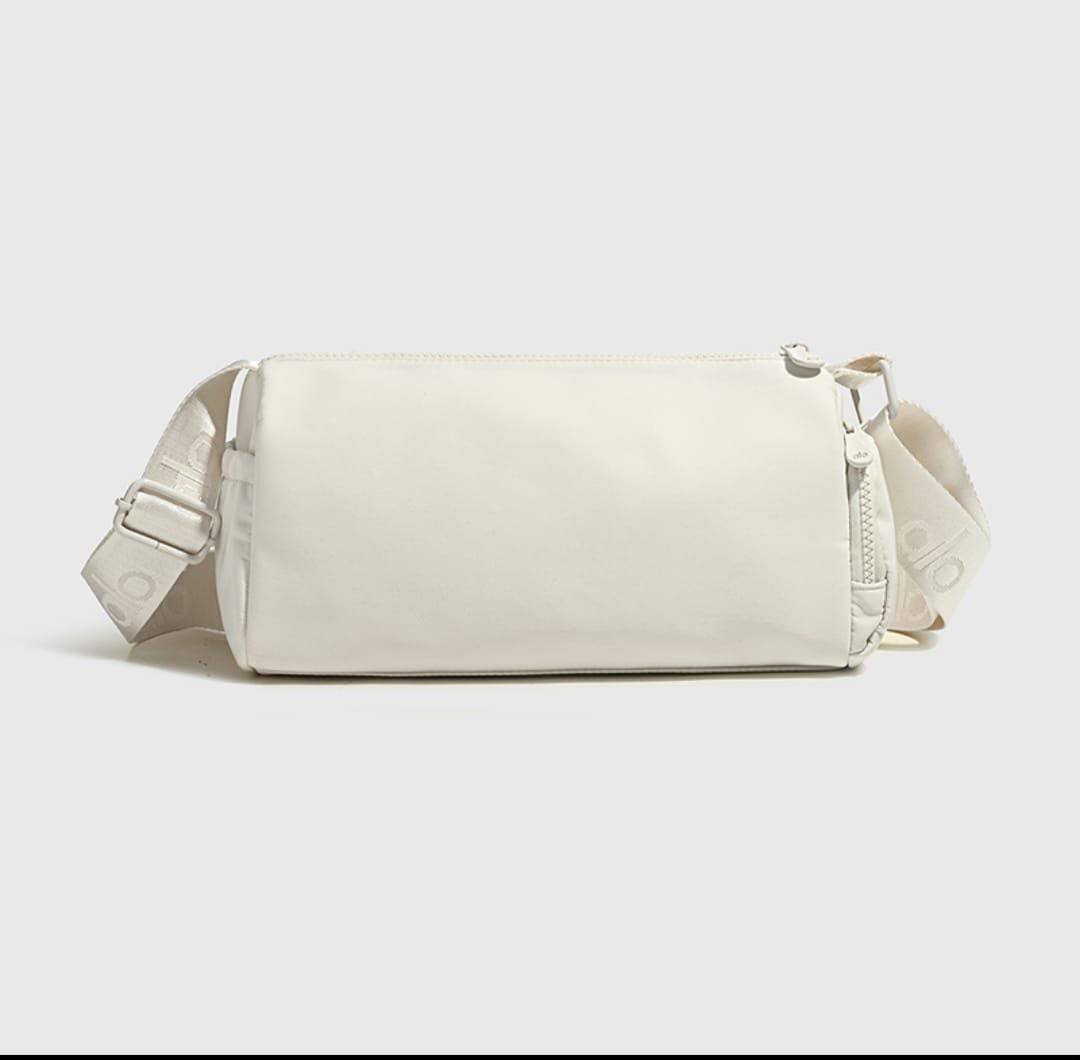 ALO 
GOOD QUALITY 
60 dhs🇦🇪🇦🇪

Zain40
♥️♥️♥️