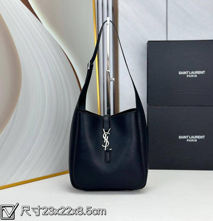 YSL
Master
23cm🫶🏼
270 dhs👑

Zain228
♥️♥️♥️